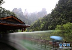 湖南张家界：流动的画卷