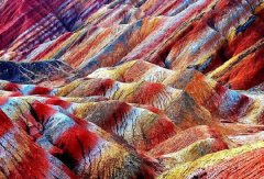 甘肃张掖——彩虹山