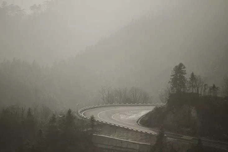 山路回环