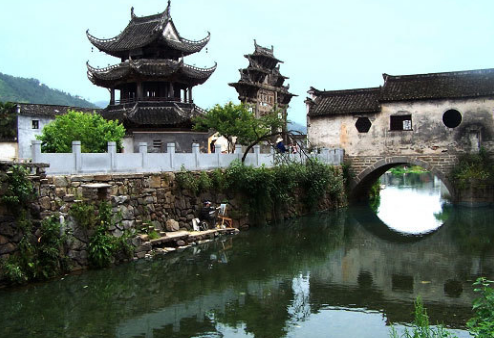 高阳廊桥(图源:@歙县微旅游)