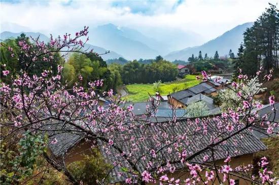 长虹乡西山村 by余志明