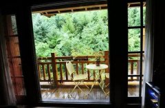 炎炎夏日哪里去 这里瀑布成群 有18度夏天！