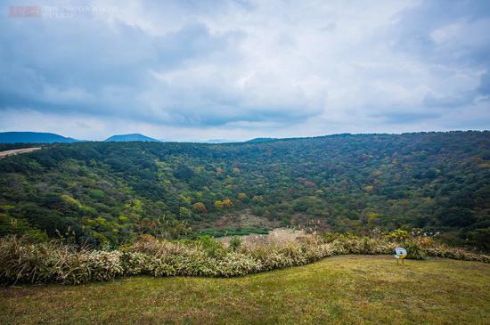 韩国唯一的平地火山口,漫山遍野的芒花风中摇
