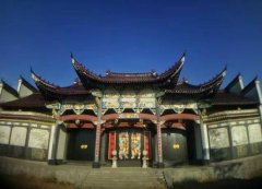 访宗祠探古寺 品读槐林魅力
