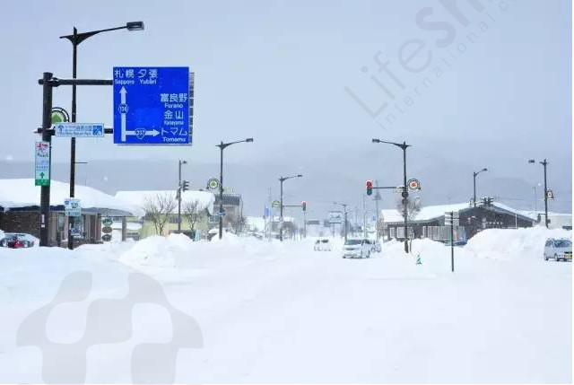 占冠村