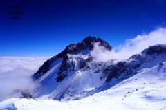 玉龙雪山蓝月谷全景风光一日游