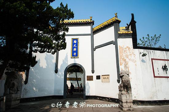 归元寺:游客为什么都要去这里数罗汉?