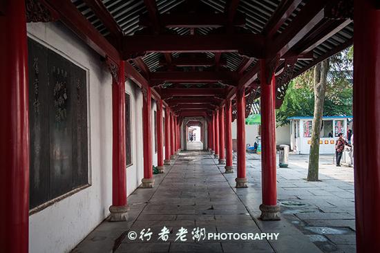 归元寺:游客为什么都要去这里数罗汉?