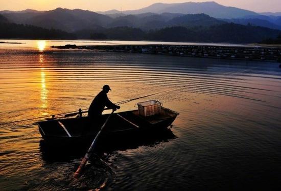 来源:<a data-cke-saved-href='http://travel.sina.com.cn/anqingshi_tianzhushan-lvyou/?from=b-keyword' href='http://travel.sina.com.cn/anqingshi_tianzhushan-lvyou/?from=b-keyword' target='_blank'>天柱山</a>风景区