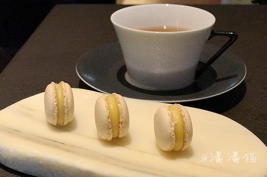 【<a data-cke-saved-href='http://travel.sina.com.cn/xinjiapo1-lvyou/?from=b-keyword' href='http://travel.sina.com.cn/xinjiapo1-lvyou/?from=b-keyword' target='_blank'>新加坡</a>】隐匿于百年植物园中的高颜值米其林餐厅