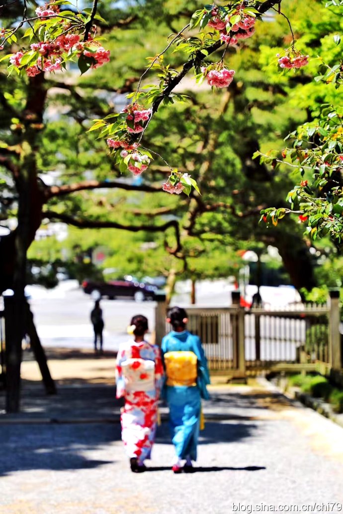 日本<a data-cke-saved-href='http://travel.sina.com.cn/daban-lvyou/?from=b-keyword' href='http://travel.sina.com.cn/daban-lvyou/?from=b-keyword' target='_blank'>大阪</a>到石川县旅游攻略